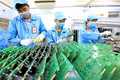 Electronic meter production line in Central Power Corporation's Electronic Measurement Equipment Manufacturing Center (EVNCPC EMEC). (Photo: VNA)