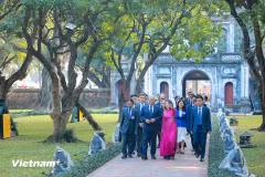President of the European Council Antonio Costa visits the Temple of Literature in Hanoi on January 29 afternoon, as part of his ongoing visit to Vietnam (Photo: VietnamPlus) 