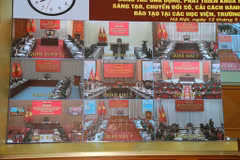 The teleconference reviewing the Ministry of National Defence’s online public services on May 22 (Photo: VNA) 