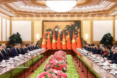 The talks between General Secretary of the Communist Party of Vietnam (CPV) Central Committee and President of Vietnam To Lam and his Chinese counterpart Xi Jinping in Beijing on April 15. (Photo: VNA)