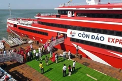 Thang Long ferry at Cau Da port in Ba Ria - Vung Tau province. (Photo: VNA)