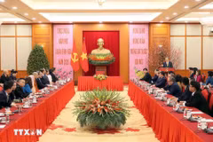 Party General Secretary To Lam meets with a delegation of exemplary overseas Vietnamese participating in the 2026 Homeland Spring Programme. (Photo: VNA)