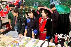 The VEX V5 Robotics Team booth from Cao Bang Specialised High School made a strong impression at the VEX 2025 World Robotics Championship. (Photo: giaoducthoidai.vn)