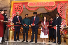 At the opening ceremony of the Vietnamese culinary week at the Hilton Colombo Hotel, celebrating the 55th anniversary of diplomatic relations between Vietnam and Sri Lanka. (Photo: VNA)