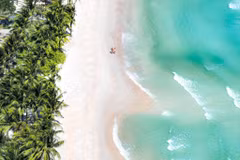 Boasting some of the finest beaches on the planet, such as Kem Beach, Phu Quoc is rapidly becoming a phenomenon among travelers from the Republic of Korea. (Photo: Fabl Belek)