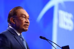 Malaysia pursues balanced economic diplomacy