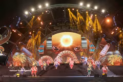 A performance staged at the opening ceremony of the Ninh Binh tourism week 2026 on May 23 evening (Photo: VNA)