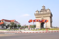 Patuxai monument in Vientiane (Photo: VNA)