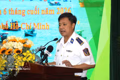 Colonel Nguyen Duc Hieu, Deputy Commander for Legal Affairs of Coast Guard Region 3 speaks at the conference (Photo: VNA)