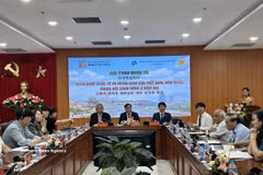 Scholars from Vietnam and the Republic of Korea at the international workshop in Hanoi on May 28 (Photo: VNA) 
