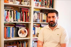 Gaston Fiorda, a veteran journalist from Radio Nacional Argentina (Photo: VNA)