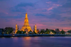 The central pagoda of Wat Arun Ratchawararam (Photo: thailand.prd.go.th)