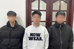 The three suspects at the police station (Photo: VNA)