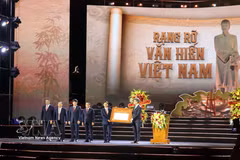 A view of the national ceremony commemorating the 300th birth anniversary of cultural luminary Le Quy Don (1726–2026) at the memorial site dedicated to the renowned scholar in the northern province of Hung Yen on the evening of July 31, 2026. (Photo: VNA)