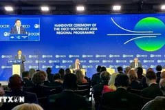 Finance Minister Nguyen Van Thang addresses the OECD leadership hand-over ceremony at the OECD Ministerial Council Meeting (MCM) 2025. (Photo: VNA)