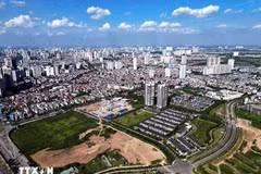 Real estate projects are being implemented across the country. (Photo: VNA)