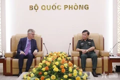 Sen. Lieu. Gen. Hoang Xuan Chien (right), Deputy Minister of National Defence, receives UN Under-Secretary General Jean-Pierre Lacroix in Hanoi on June 13 (Photo: qdnd.vn)