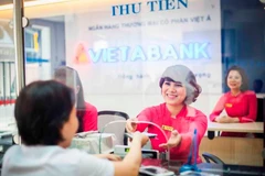 A VietABank transaction office. HoSE has approved VietABank’s listing of nearly 540 million VAB shares. (Photo: VietABank)