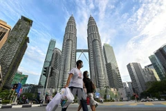 A street in Kuala Lumpur, Malaysia. (Photo: Xinhua/VNA)