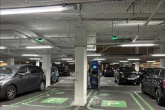 An EV parking lot in the UK (Photo: VNA)