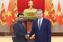 General Secretary of the Communist Party of Vietnam (CPV) Central Committee To Lam receives Sri Lankan President Anura Kumara Dissanayaka. (Photo: VNA)