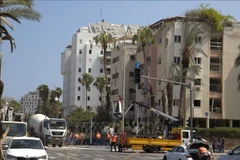 An apartment building on Tel Aviv’s Levy Eshkol street damaged by missile strike on June 16 (Photo: VNA)