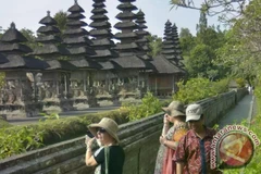 Foreign tourists in Bali, Indonesia. (Photo: Antara)