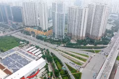 Data from Batdongsan.com.vn shows that buyers purchasing apartments for short-term speculation now account for only around 4 per cent of the market. (Photo: VNS/VNA)