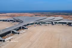 The aircraft apron and the main structure of the passenger terminal at Long Thanh airport have been largely completed. (Photo: VNA)