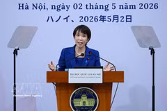 Japanese Prime Minister Takaichi Sanae delivers a keynote policy speech at Vietnam National University, Hanoi. (Photo: VNA)