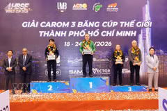 The award ceremony of the 2026 Ho Chi Minh City Ho Chi Minh City World Cup: Frédéric Caudron of Belgium claims the championship title, Chiem Hong Thai of Vietnam finishes runner-up, while Marco Zanetti of Italy and Eddy Merckx of Belgium share the third place. (Photo: VNA)