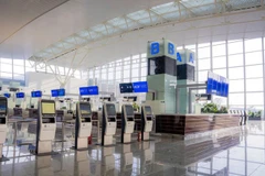 A full suite of automated technologies has been deployed across the Terminal T2 at Noi Bai International Airport, giving travellers greater control over their procedures from check-in to boarding. (Photo: VNA)