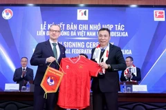 The Memorandum of Understanding, signed between the Vietnam Football Federation and DFL Deutsche Fußball Liga, aims to improve the quality of Vietnam's youth teams. (Photo: VFF)