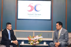 Thai Prime Minister Anutin Charnvirakul (right) meets with Sun Group leaders (Photo: Sun Group)
