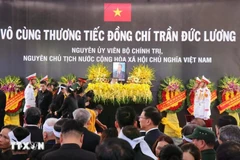 The burial ceremony held for former State President Tran Duc Luong in Quang Ngai on May 25. (Photo: VNA)