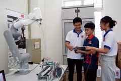 At national key laboratory of mechatronics and applications at the Da Nang University of Science and Technology (Photo: VNA)