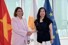 Deputy Foreign Minister Le Thi Thu Hang (R) meets with Irene Piki, Deputy Minister to the President of Cyprus. (Photo: The Ministry of Foreign Affairs).