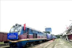 A China-Vietnam cross-border train departs from Song Than station in the southern province of Binh Duong. (Photo: VNA)