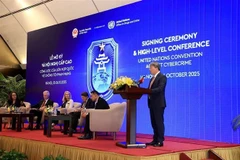Vietnamese Minister of Justice Nguyen Hai Ninh speaks at the discussion. (Photo: VNA)