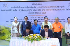KN Vientiane Group Co., Ltd of Vietnam and Real Concept Real Estate Sole., Ltd of Laos sign a strategic cooperation agreement to develop a real estate project in the Long Thanh – Vientiane Special Economic Zone in Laos on June 28. (Photo: VNA)