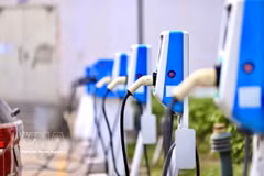 The VinFast electric vehicle charging station at the CT1 apartment complex of 103 Hospital in Hanoi. (Photo: VNA)