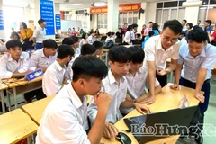 Students in Hung Yen province learn about digital skills. (Photo: baohungyen.vn)