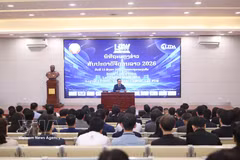At the press conference (Photo: VNA)