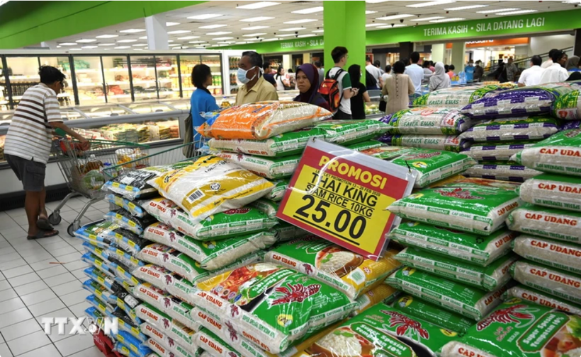 Rice on sale at a supermarket in Penang, Malaysia (Photo: AFP/VNA)