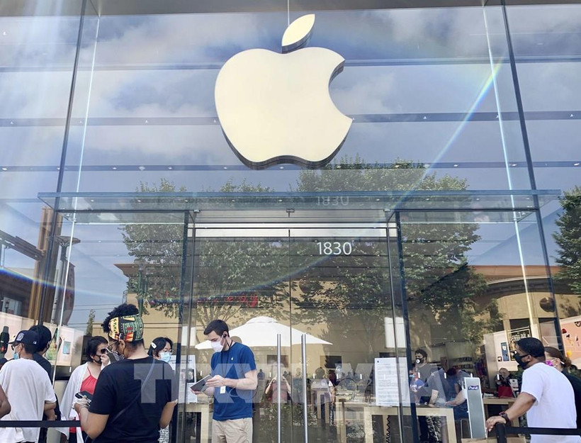 An Apple authorised resellers in New York, US. (Photo: Kyodo/VNA)