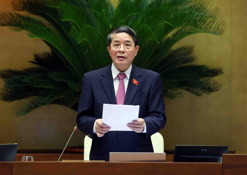 NA Vice Chairman Nguyen Duc Hai directs the morning session (Photo: VNA)