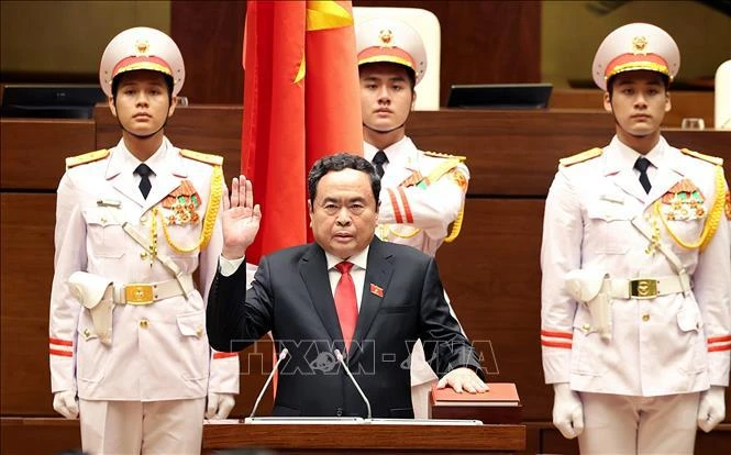 Newly elected National Assembly Chairman Tran Thanh Man takes the oath of office in Hanoi on May 20. (Photo: VNA) 