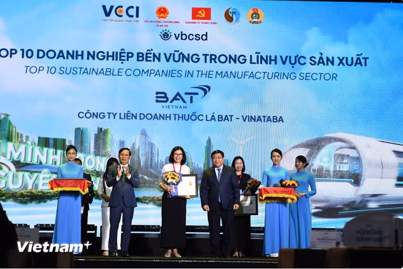 CSI 2024, themed "Businesses Rising in the Green Era," marks the ninth edition of the CSI programme, organised by the Vietnam Chamber of Commerce and Industry (VCCI) in coordination with ministries and agencies. (Photo: VietnamPlus)