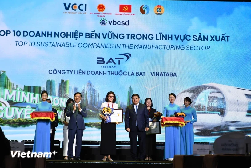 CSI 2024, themed "Businesses Rising in the Green Era," marks the ninth edition of the CSI programme, organised by the Vietnam Chamber of Commerce and Industry (VCCI) in coordination with ministries and agencies. (Photo: VietnamPlus)