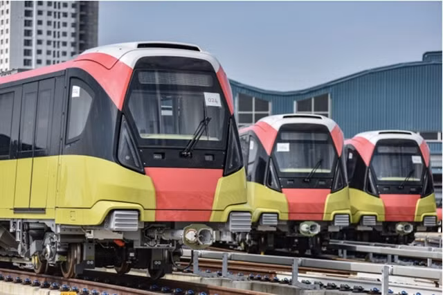 Trains of Nhon-Hanoi Station Metro have not yet carried any passengers due to delays in the project. (Photo: VNA)